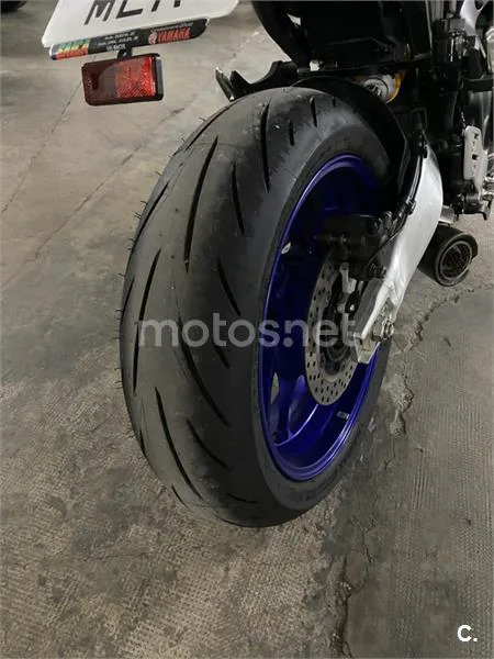 Yamaha MT-09 - Vista 3