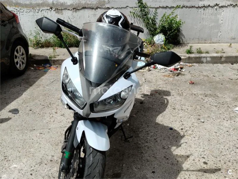 Kawasaki ER-6f - Vista 3