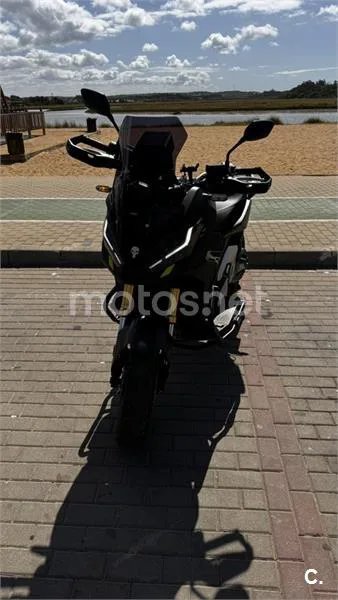 Honda X-ADV - Vista 3