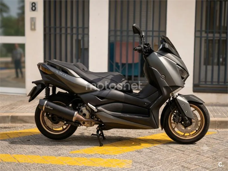 Yamaha XMAX 300 - Vista 6