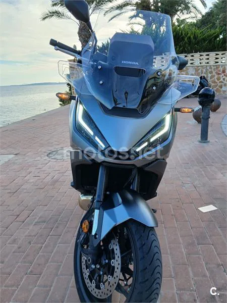 Honda NT1100 - Vista 3