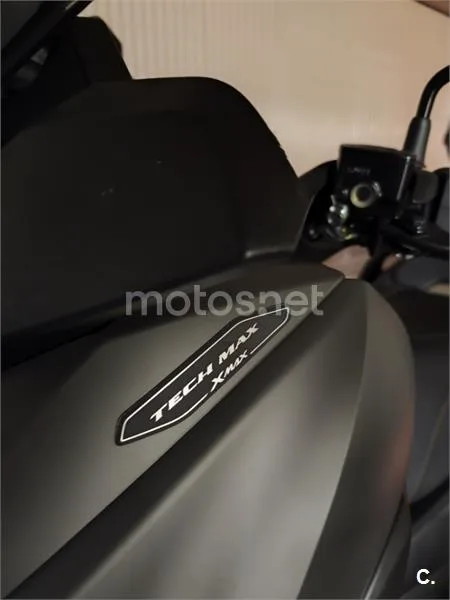 Yamaha XMAX 125 - Vista 3