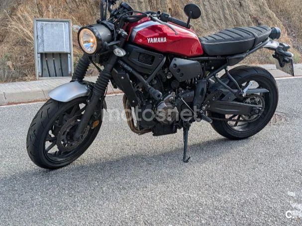 Yamaha XSR700 - Vista 3