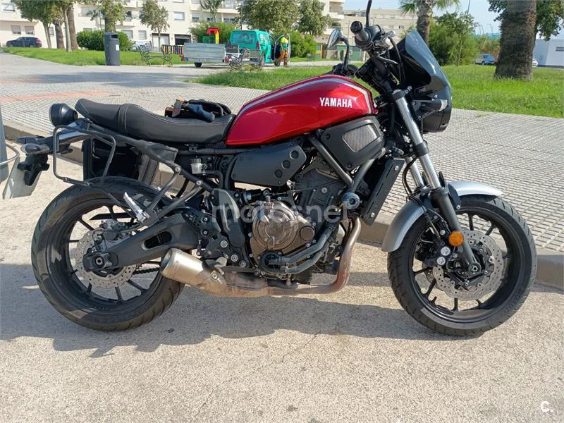 Yamaha XSR700 - Vista 3