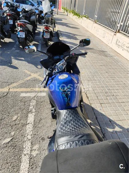 Yamaha FZ6 Fazer - Vista 3