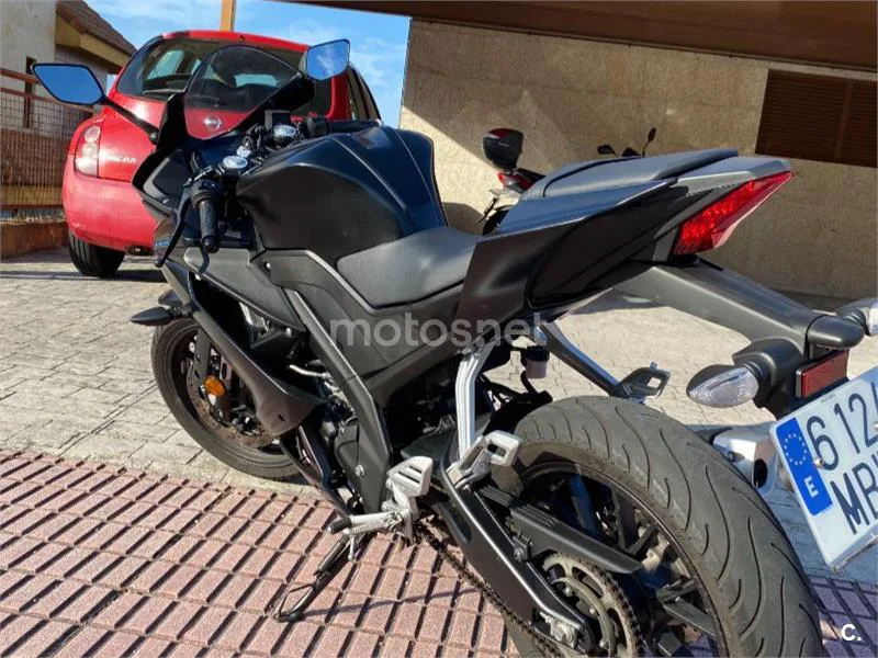 Yamaha YZF-R125 - Vista 4