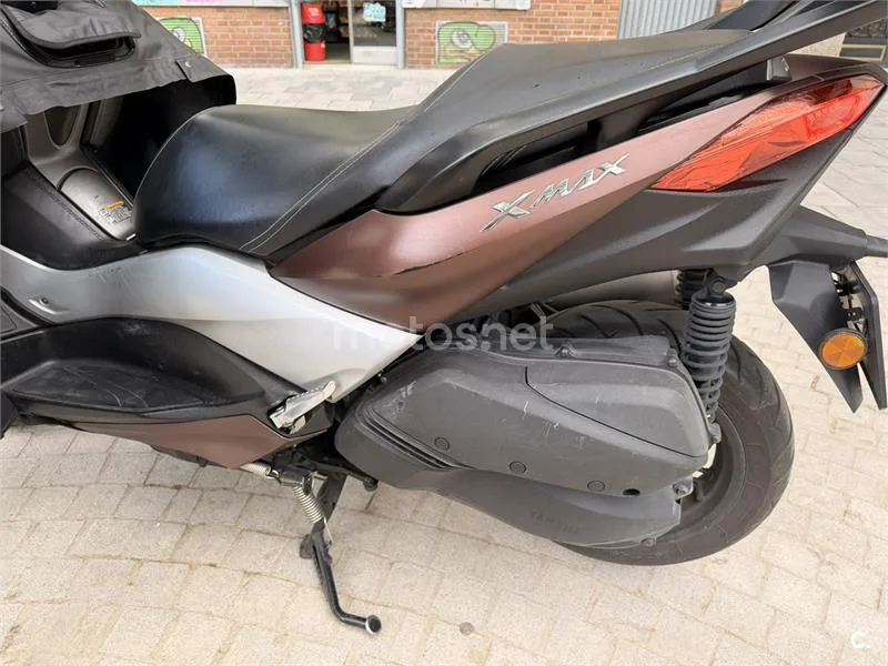 Yamaha XMAX 300 - Vista 14