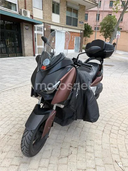 Yamaha XMAX 300 - Vista 18