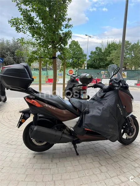 Yamaha XMAX 300 - Vista 19