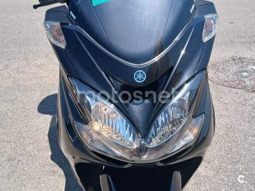 Yamaha XMAX 400 - Vista 3
