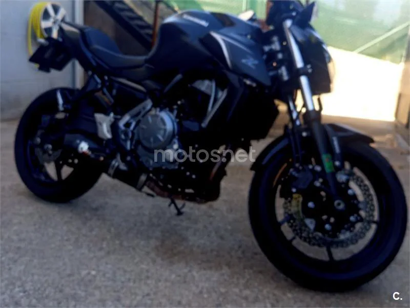 Kawasaki Z650 - Vista 9