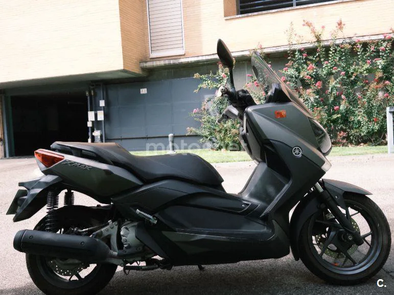 Yamaha XMAX 250 - Vista 5
