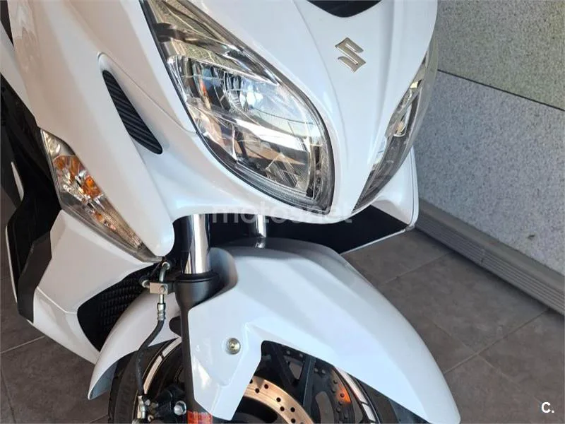 Suzuki Burgman 400 4900 € 2019 Pontevedra - 2