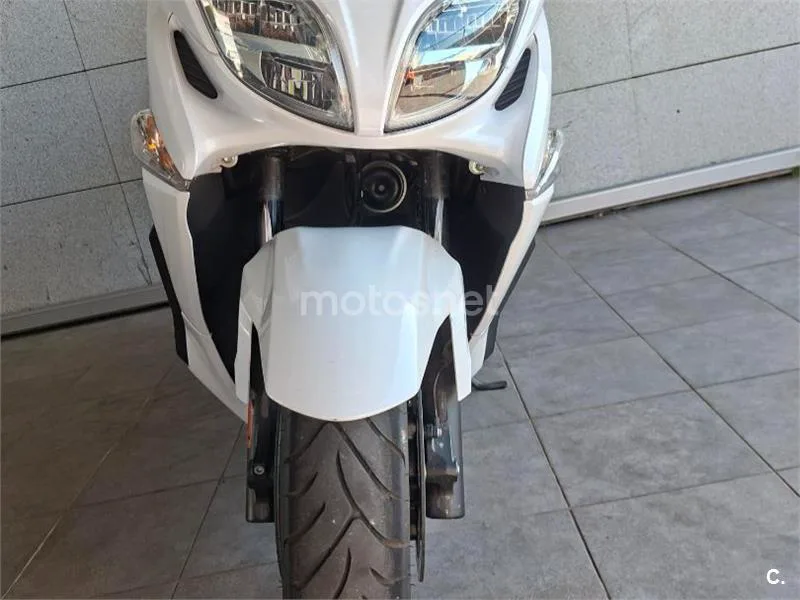 Suzuki Burgman 400 - Vista 3