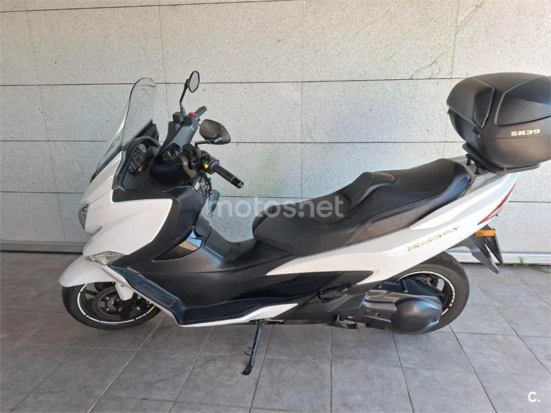 Suzuki Burgman 400 - Vista 5