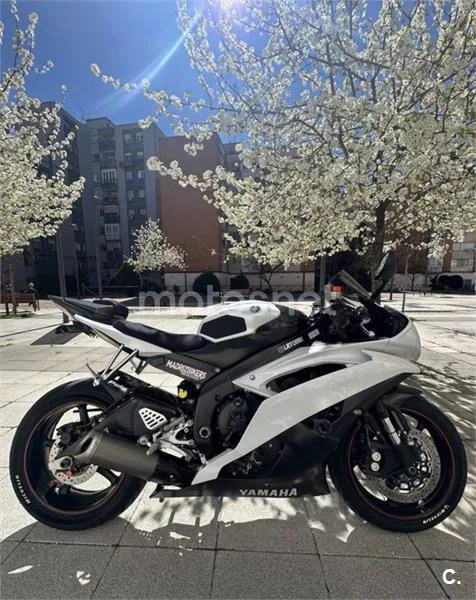 Yamaha YZF-R6 7600 € 2010 Madrid - 2
