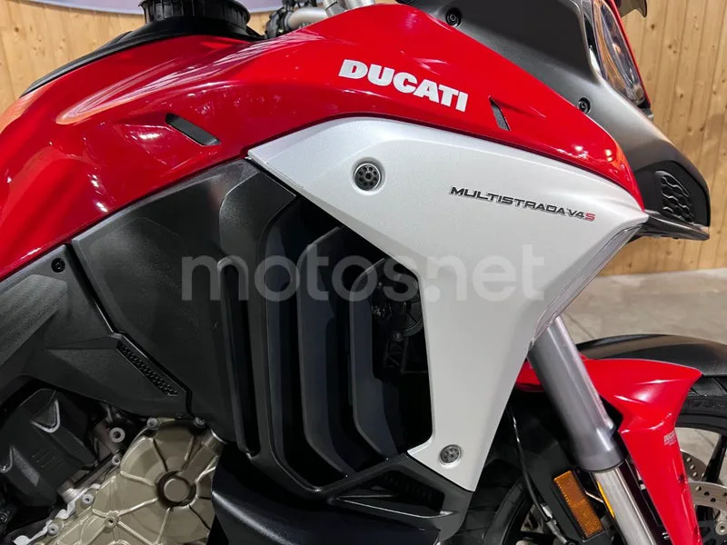 Ducati Multistrada V4 - Vista 23