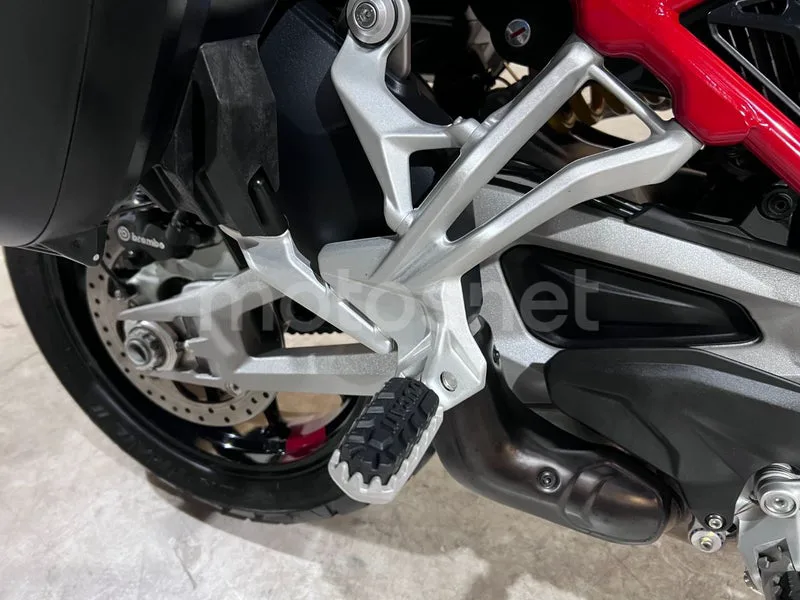 Ducati Multistrada V4 - Vista 36
