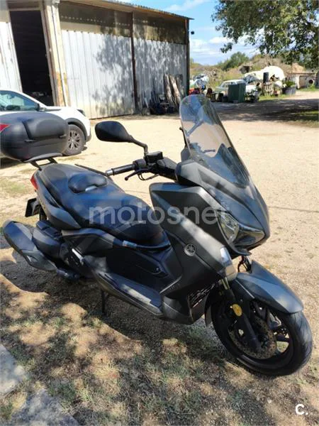 Yamaha XMAX 400 - Vista 5