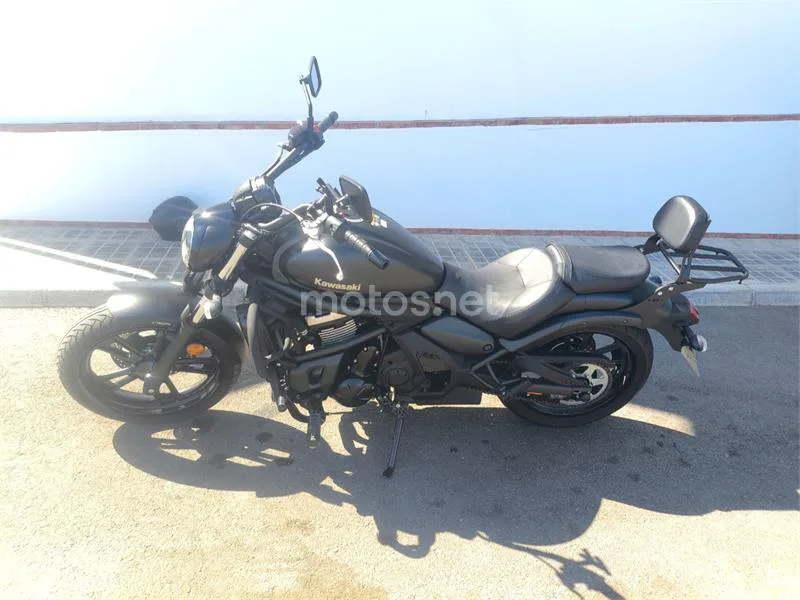 Kawasaki Vulcan S - Vista 3