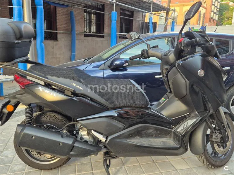 Yamaha XMAX 300 - Vista 3