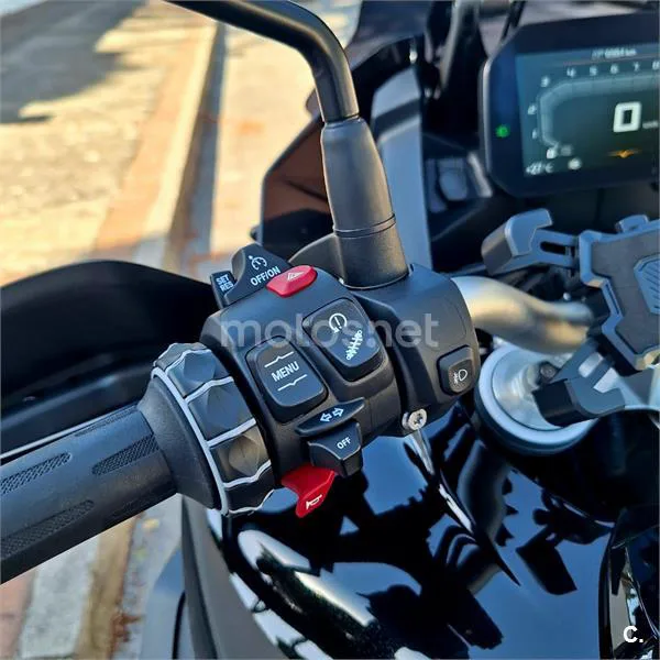 BMW F 900 GS - Vista 4