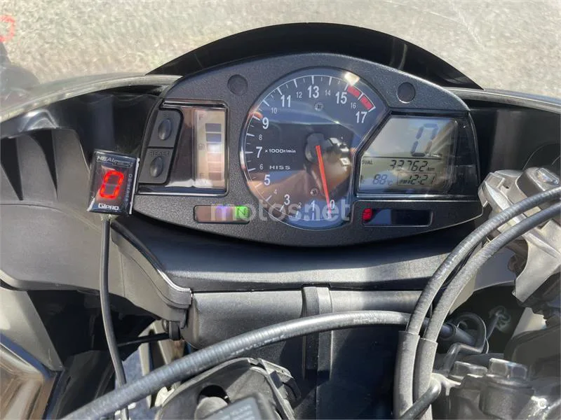 Honda CBR600RR - Vista 4