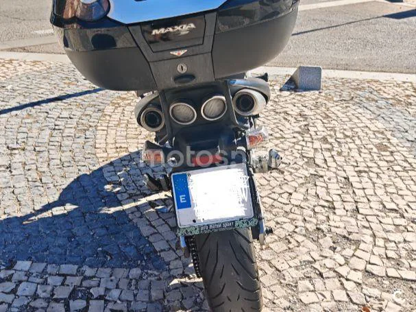 Suzuki GSR600 - Vista 6