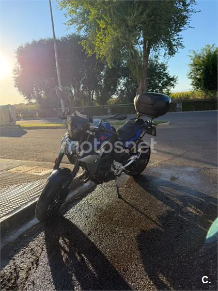 BMW F 900 R - Vista 3