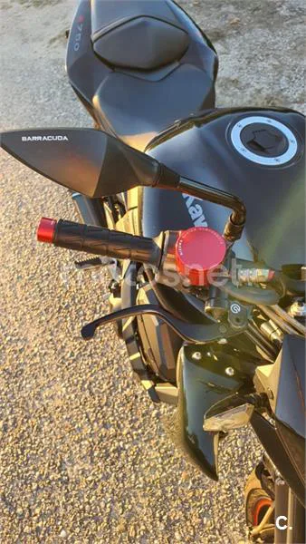 Kawasaki Z750 - Vista 9