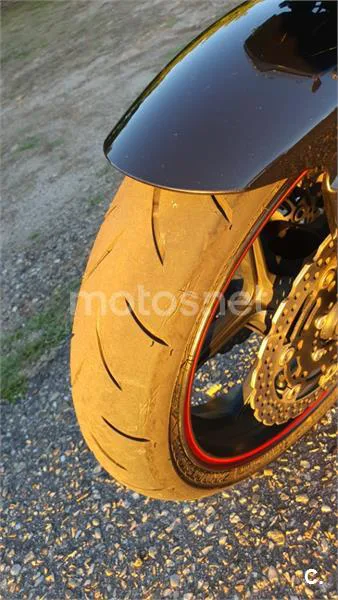 Kawasaki Z750 - Vista 10