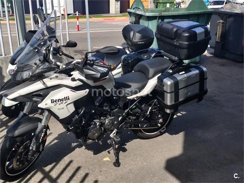 Benelli TRK 502 - Vista 16