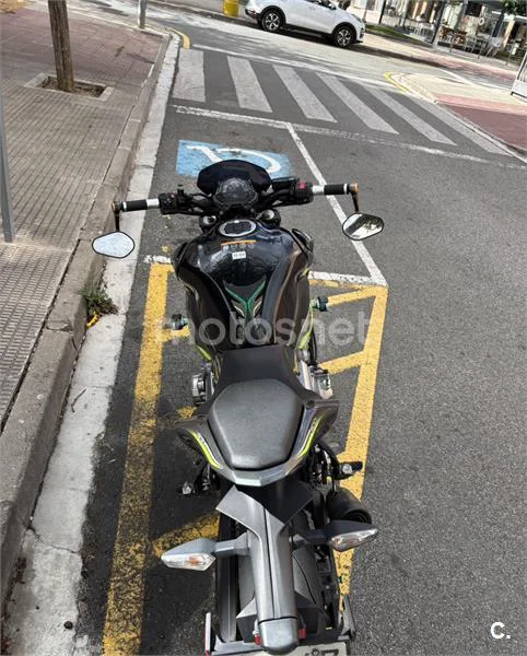 Kawasaki Z900 - Vista 12