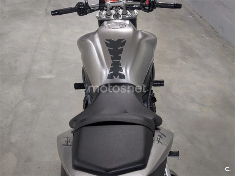Yamaha FZ1 - Vista 3
