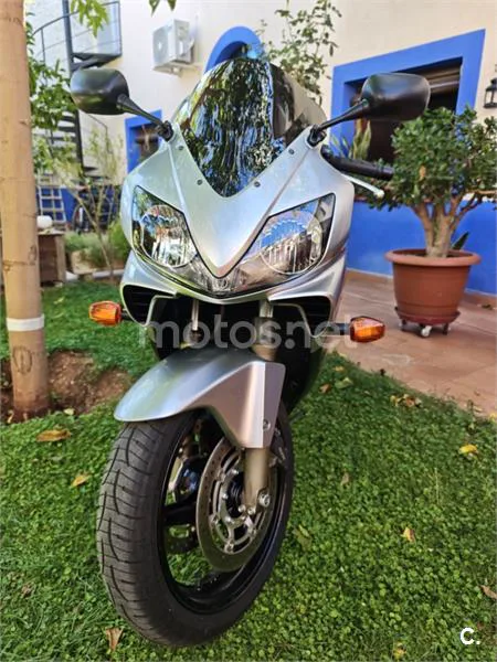 Honda CBR600F - Vista 17