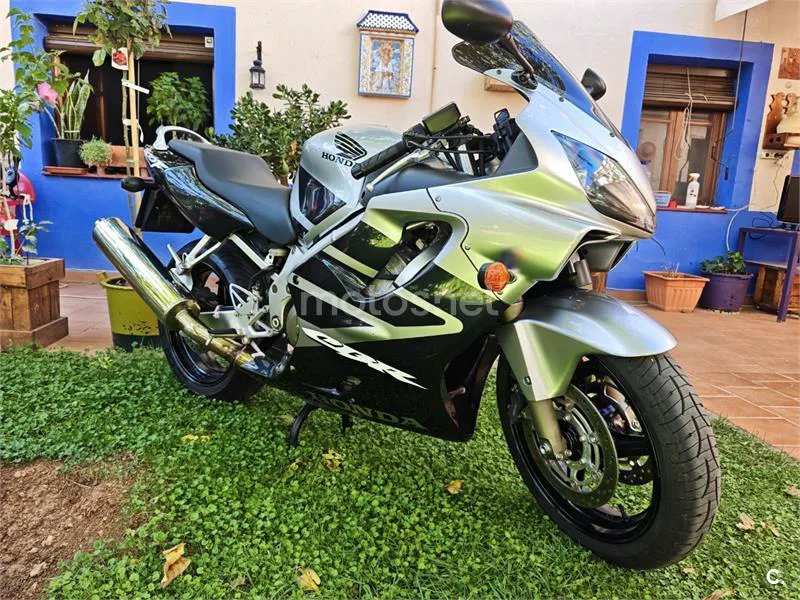 Honda CBR600F - Vista 4