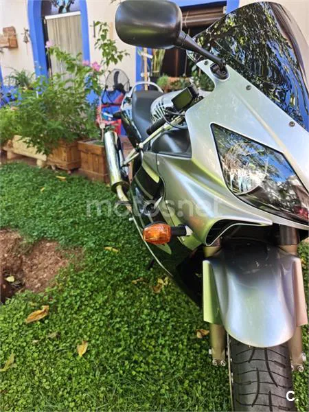 Honda CBR600F - Vista 7