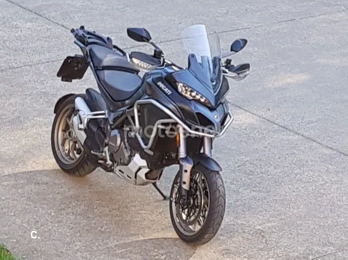 Ducati Multistrada - Vista 3