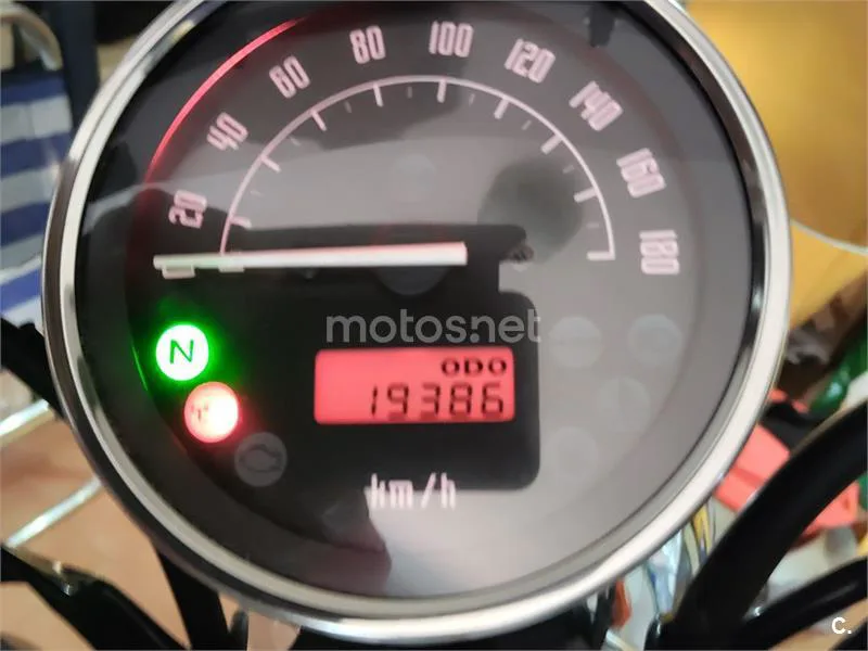 Honda VT750S - Vista 5