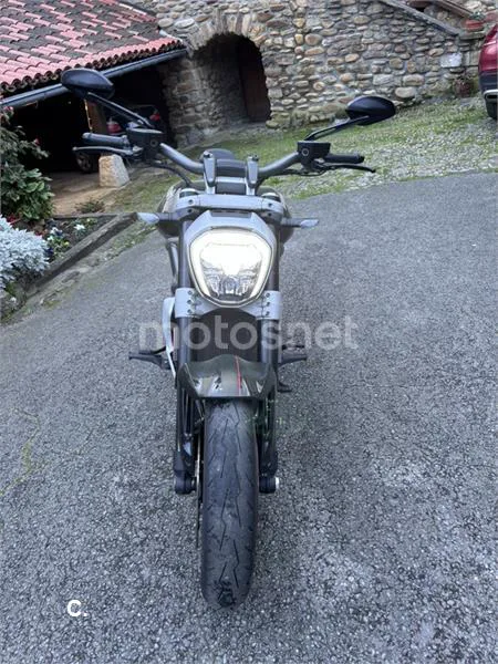 Ducati XDiavel - Vista 5