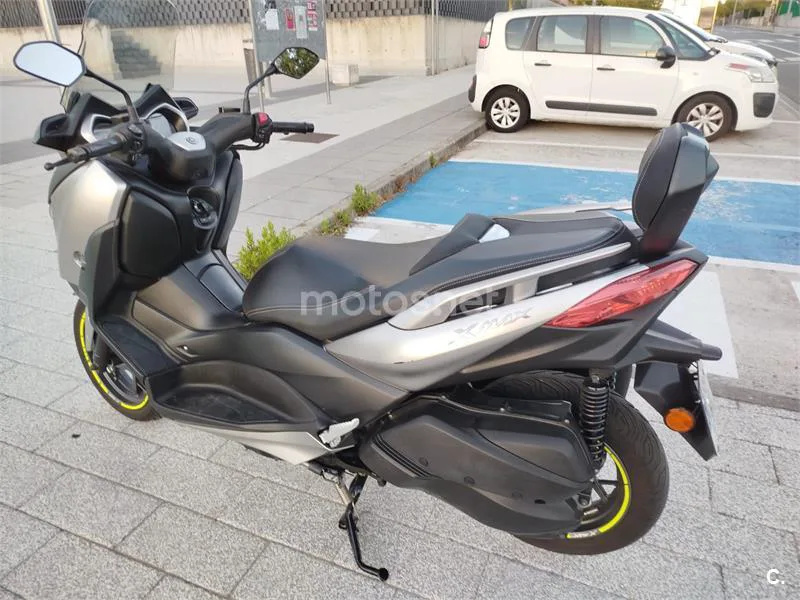 Yamaha XMAX 300 - Vista 5