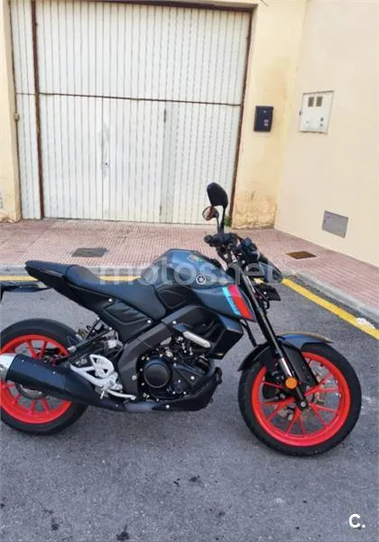 Yamaha MT-125 - Vista 3