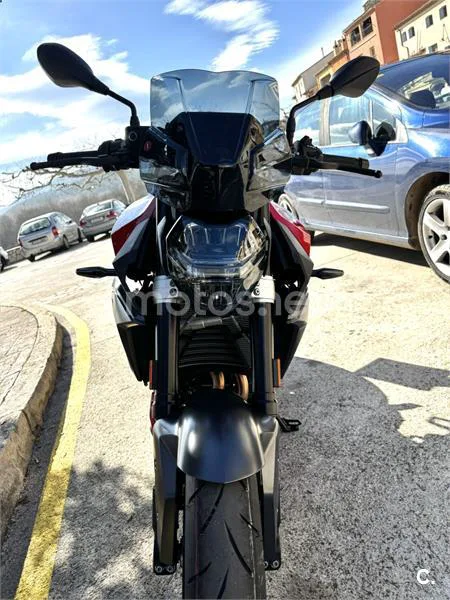 BMW F 900 R - Vista 4