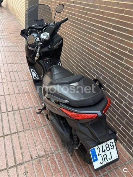 Yamaha XMAX 250 - Vista 3