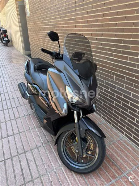 Yamaha XMAX 250 - Vista 5