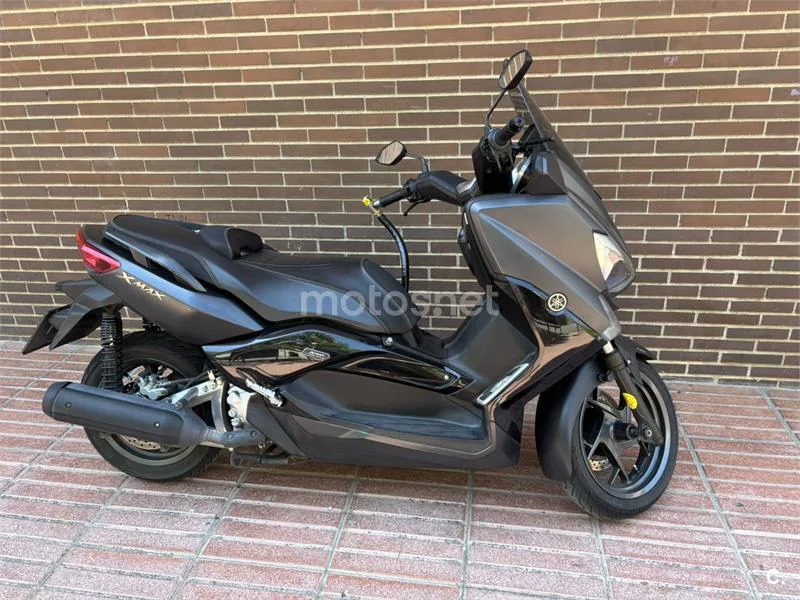 Yamaha XMAX 250 - Vista 6