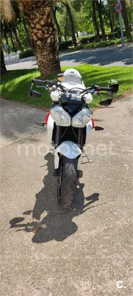 Triumph Street Triple R - Vista 3