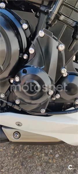 Triumph Street Triple R - Vista 8