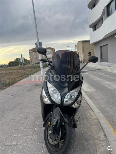 Yamaha TMAX 500 - Vista 3