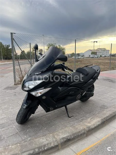 Yamaha TMAX 500 - Vista 4